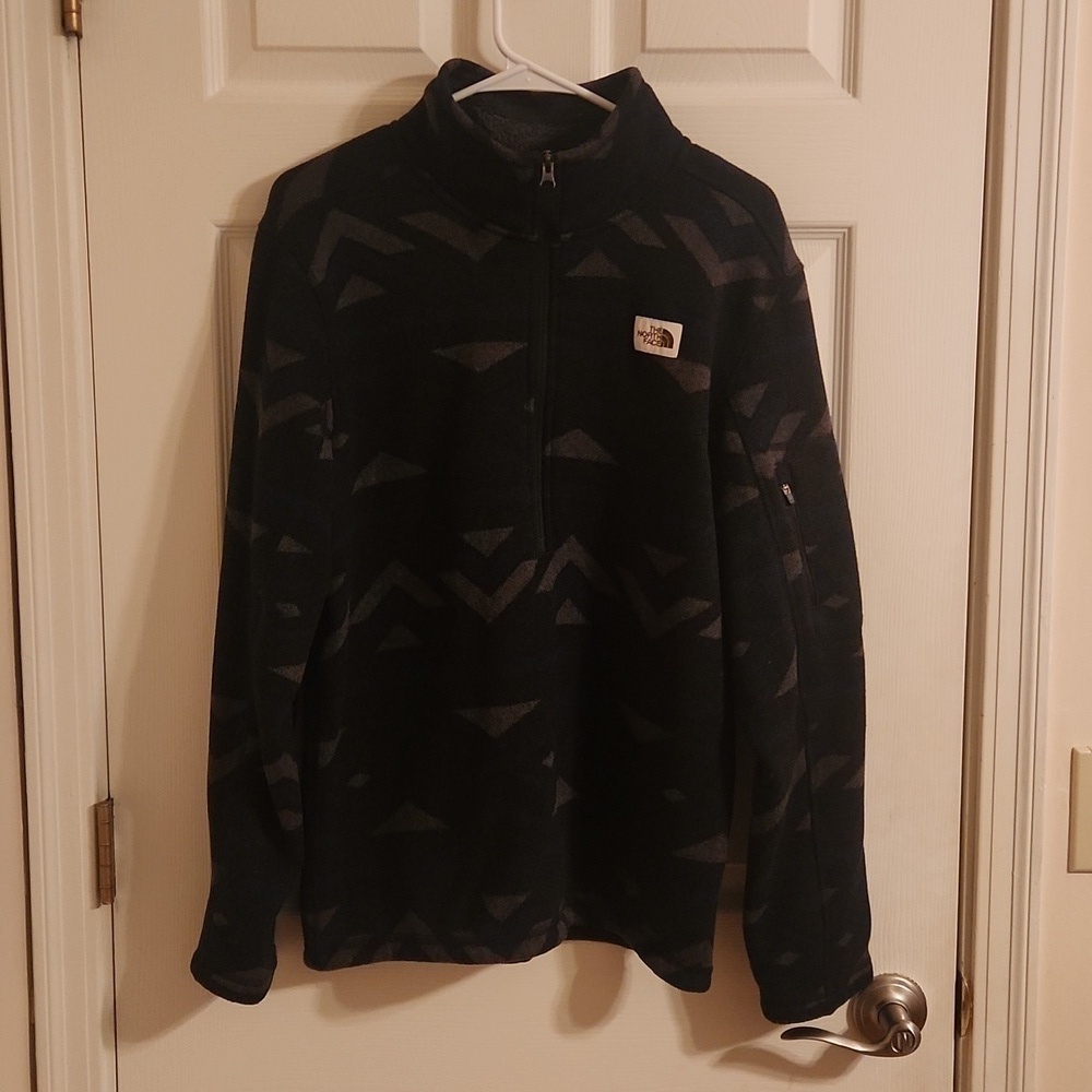 The North Face 1/2 Zip Fleece Sweater Aztec Pattern Men's Sz Med EUC NICE!